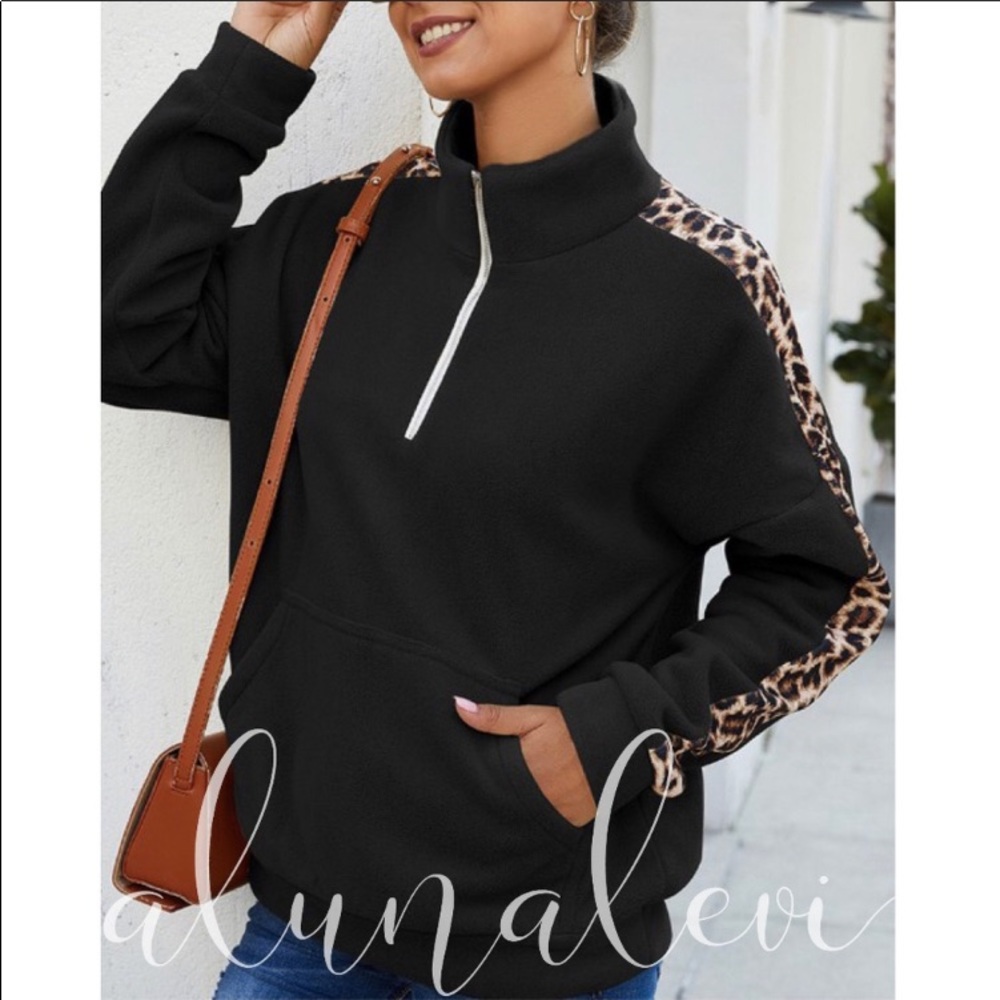 Warm Zipper Pull Over Sweater